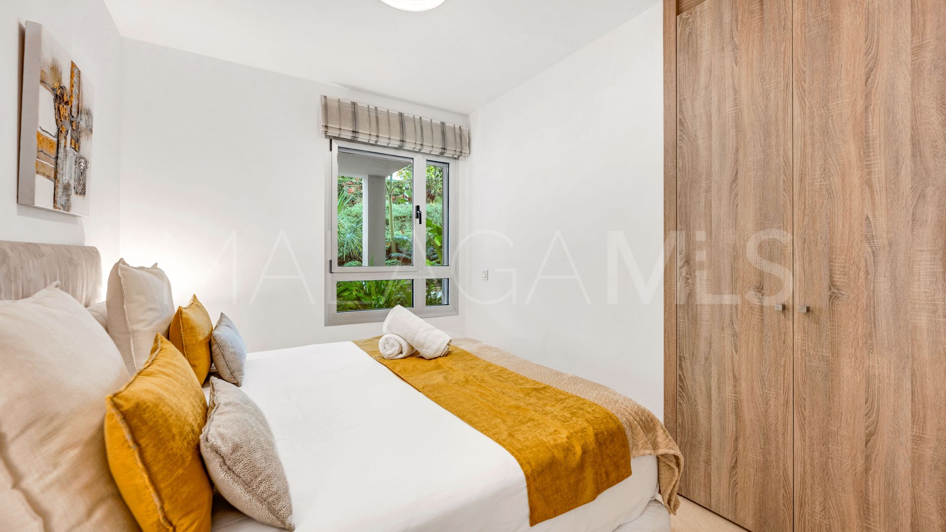 For sale ground floor apartment with 2 bedrooms in Marbella - Puerto Banus