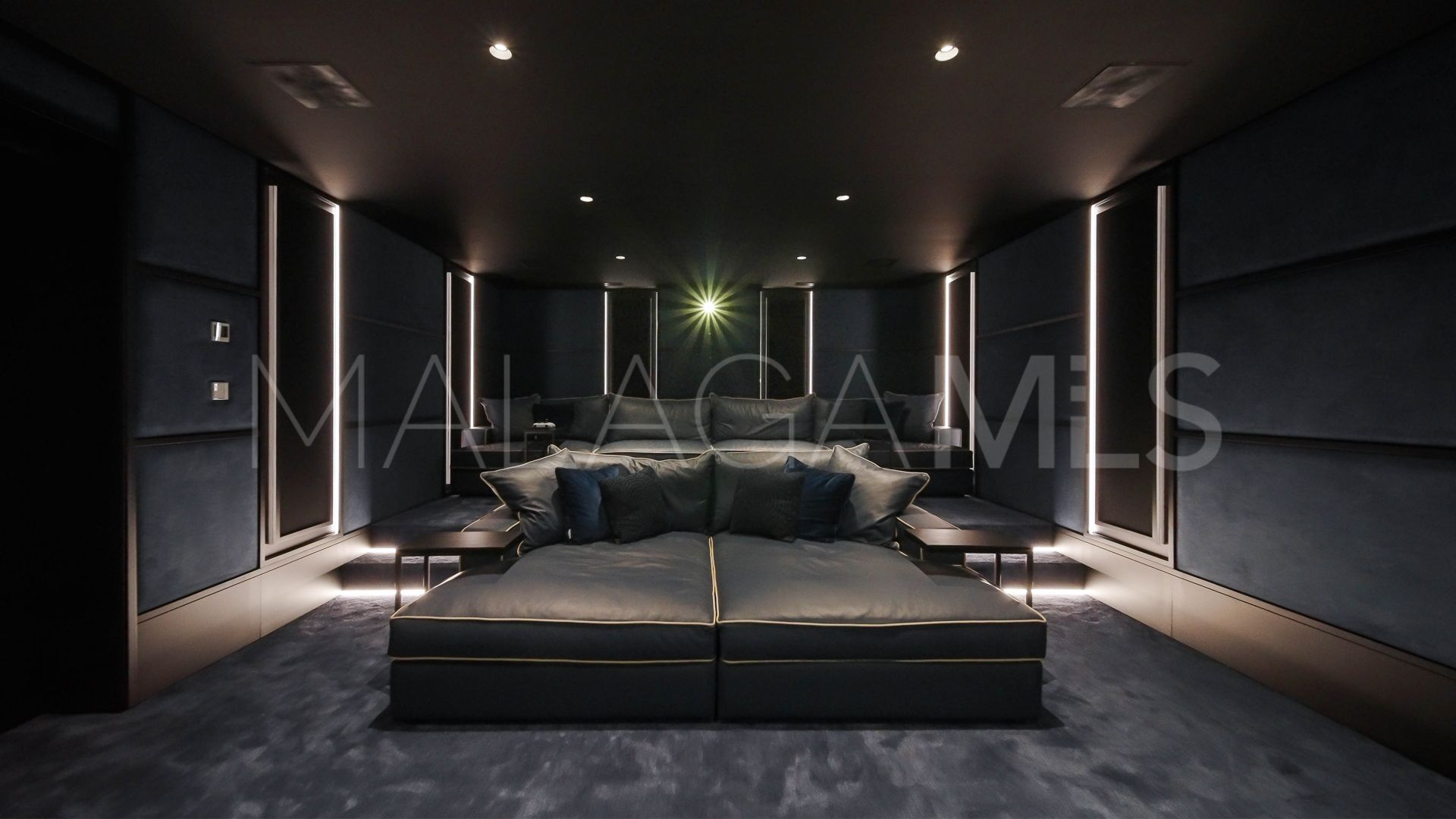 Villa for sale in La Resina Golf