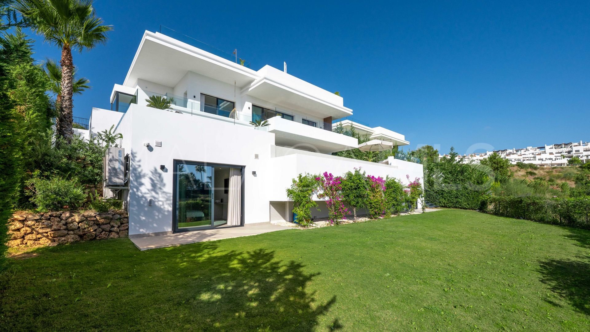Villa for sale in La Resina Golf