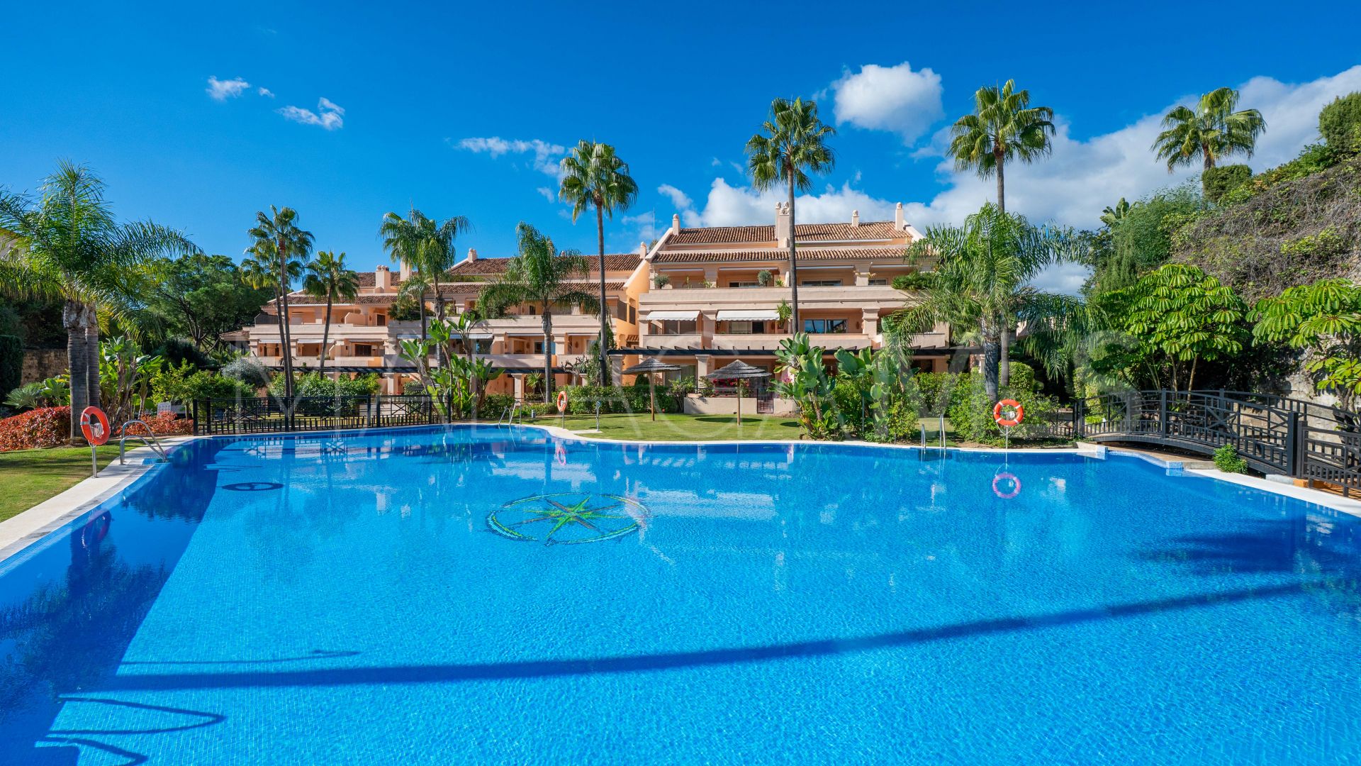 Apartamento de 4 bedrooms for sale in Albatross Hill