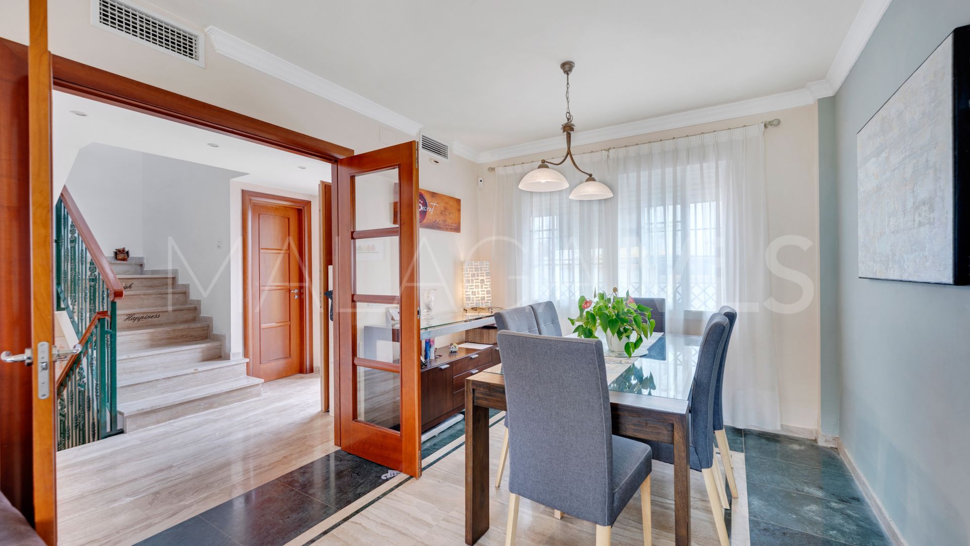 Parhus for sale in Altos de Calahonda