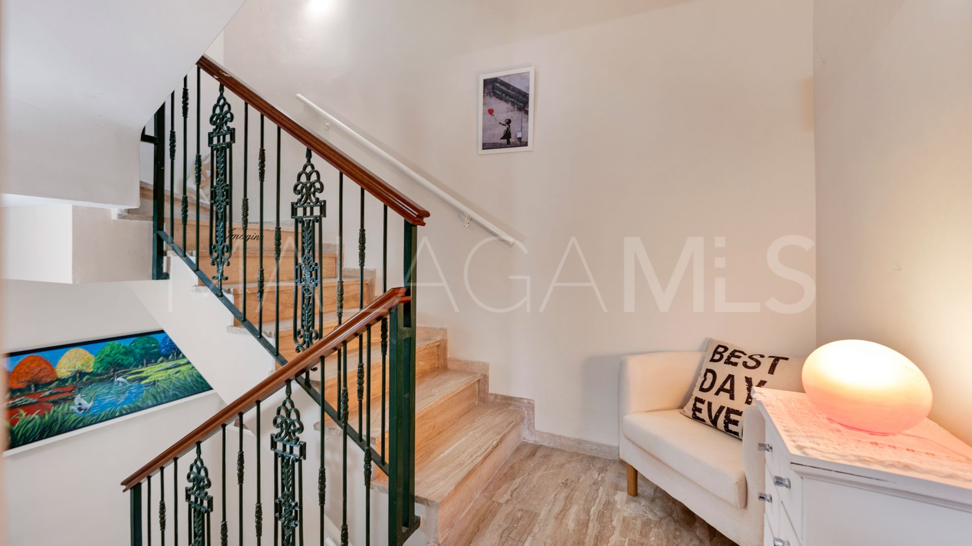 Parhus for sale in Altos de Calahonda