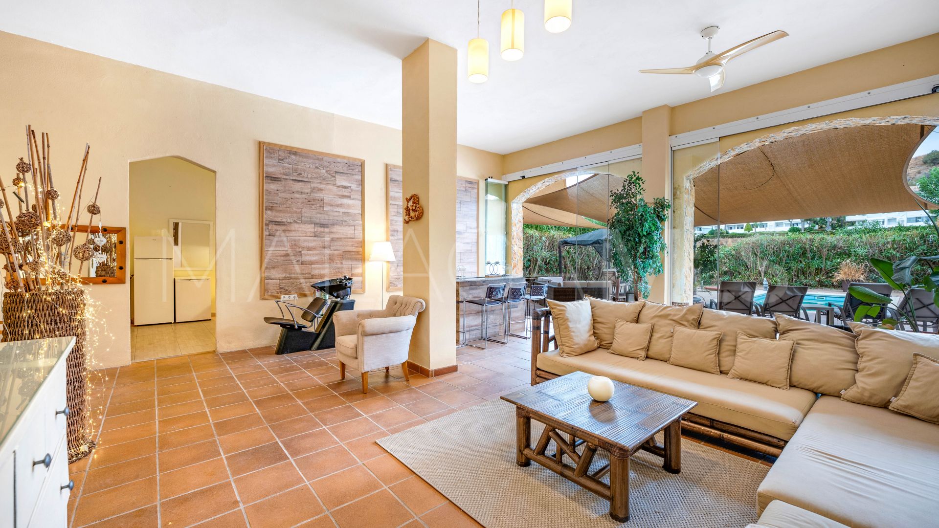 Parhus for sale in Altos de Calahonda