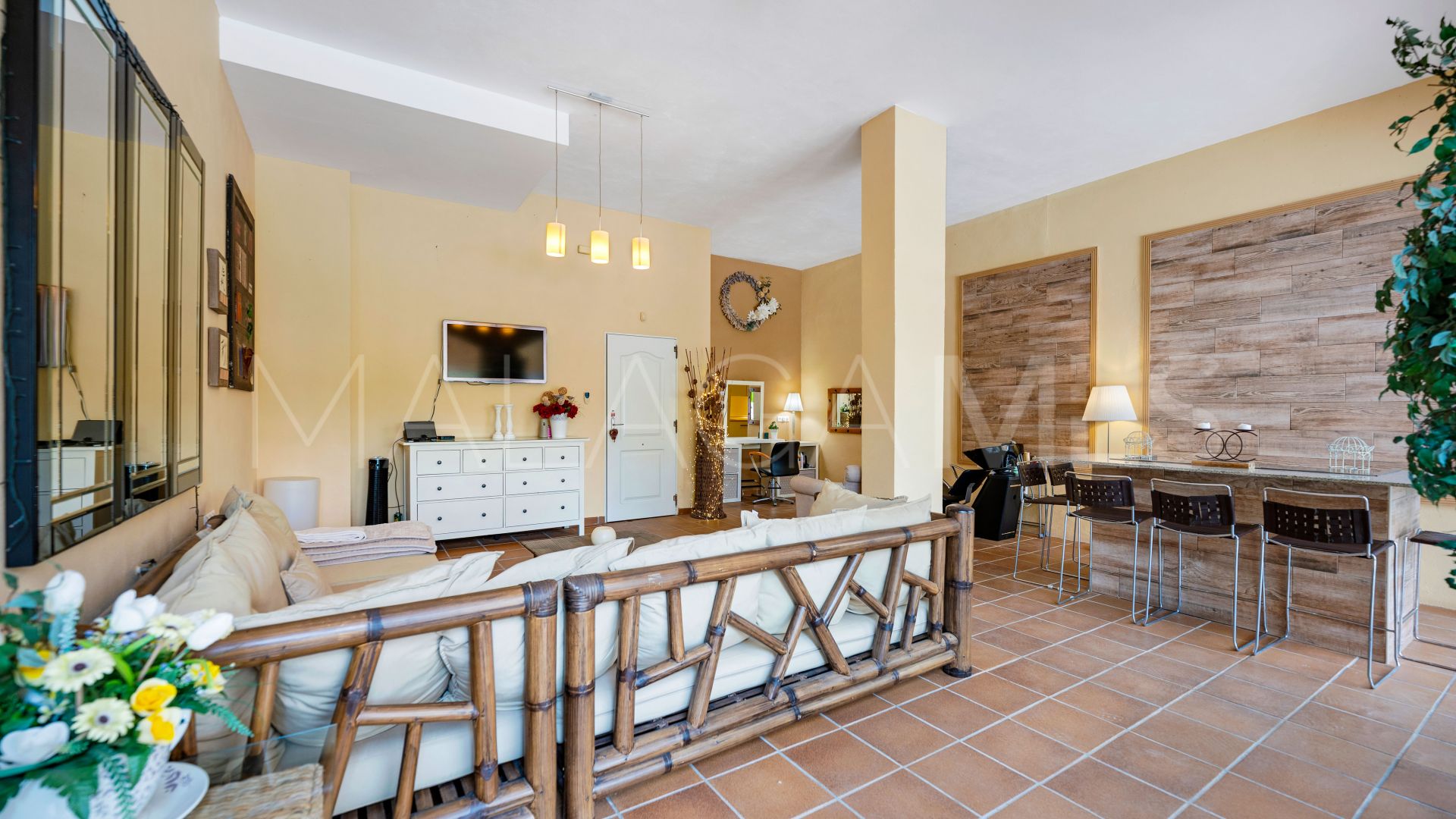 Parhus for sale in Altos de Calahonda