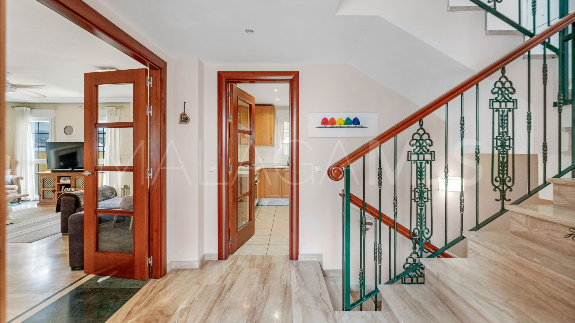 Parhus for sale in Altos de Calahonda