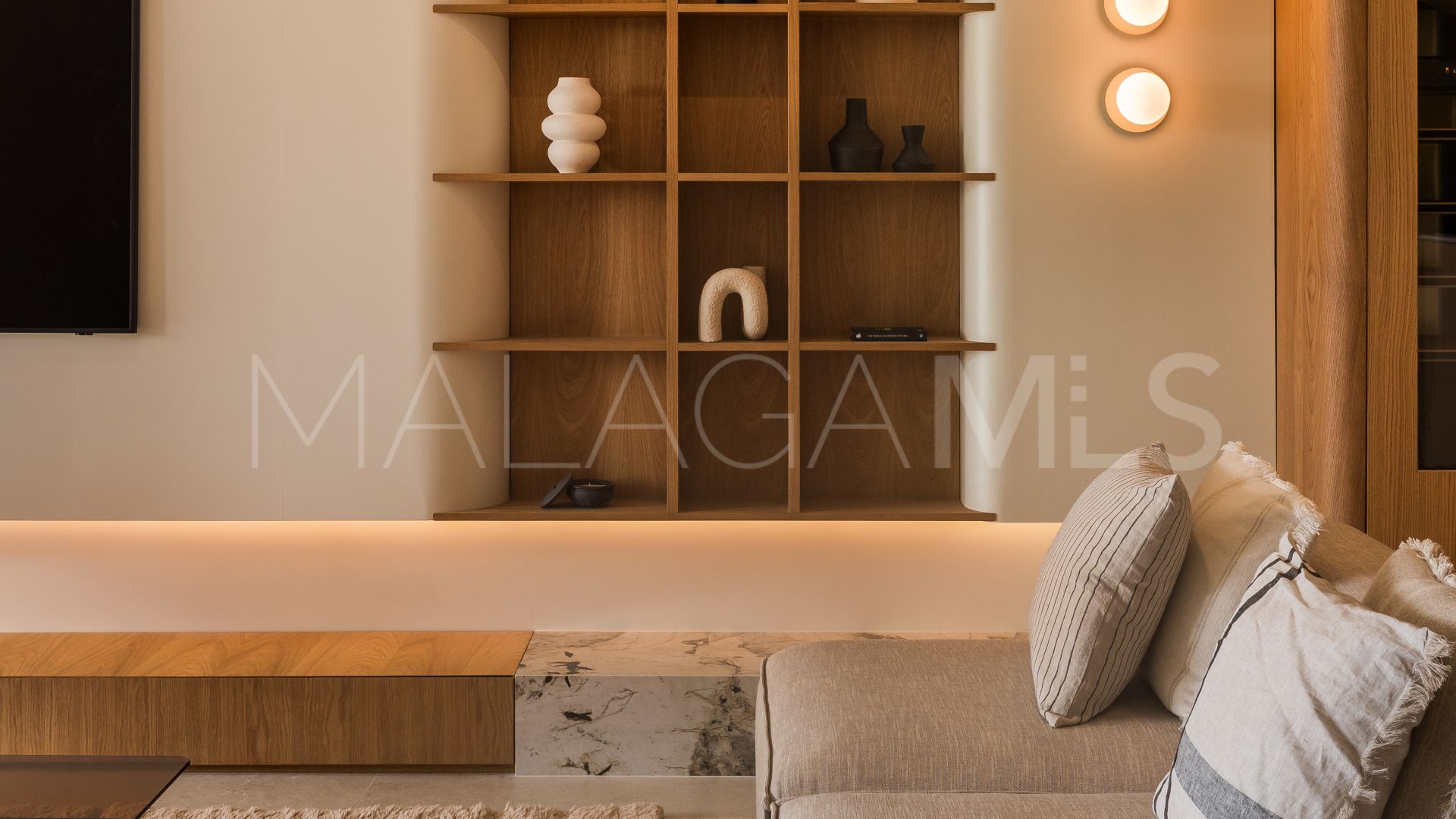 Town house for sale in Altos de Aloha with 4 bedrooms