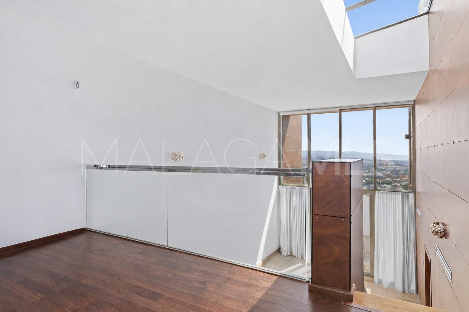 For sale Benahavis town house with 3 bedrooms