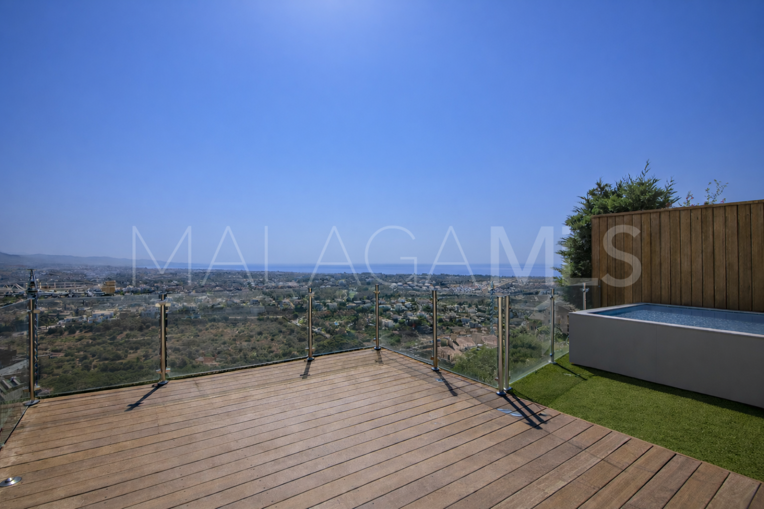 For sale Benahavis town house with 3 bedrooms