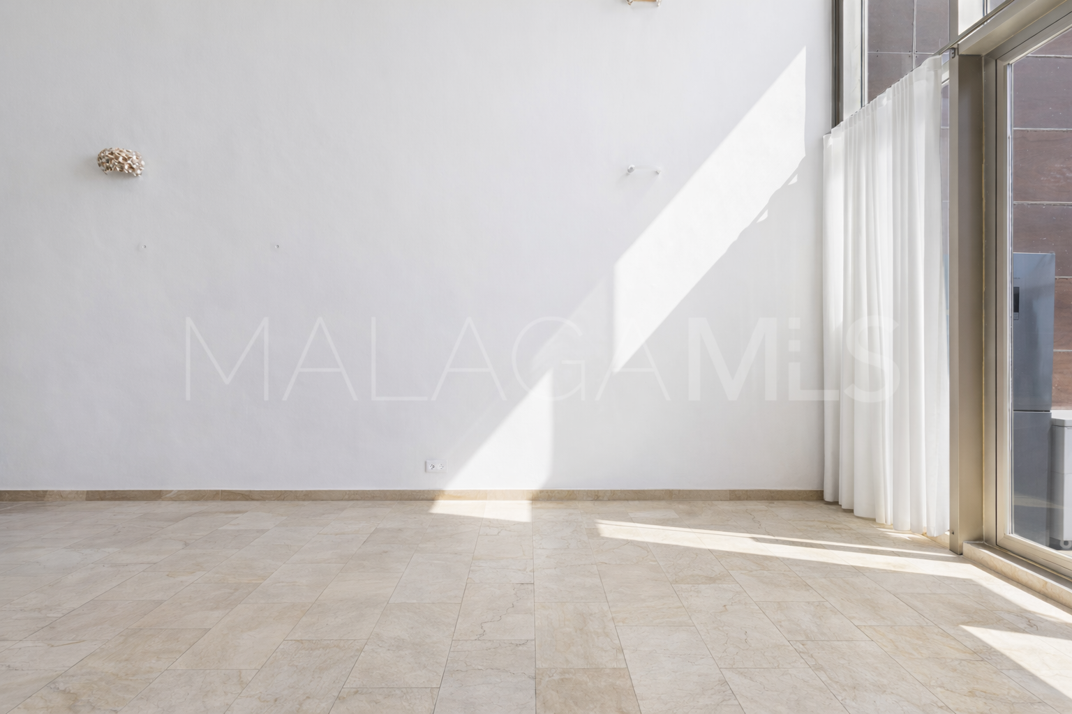 For sale Benahavis town house with 3 bedrooms