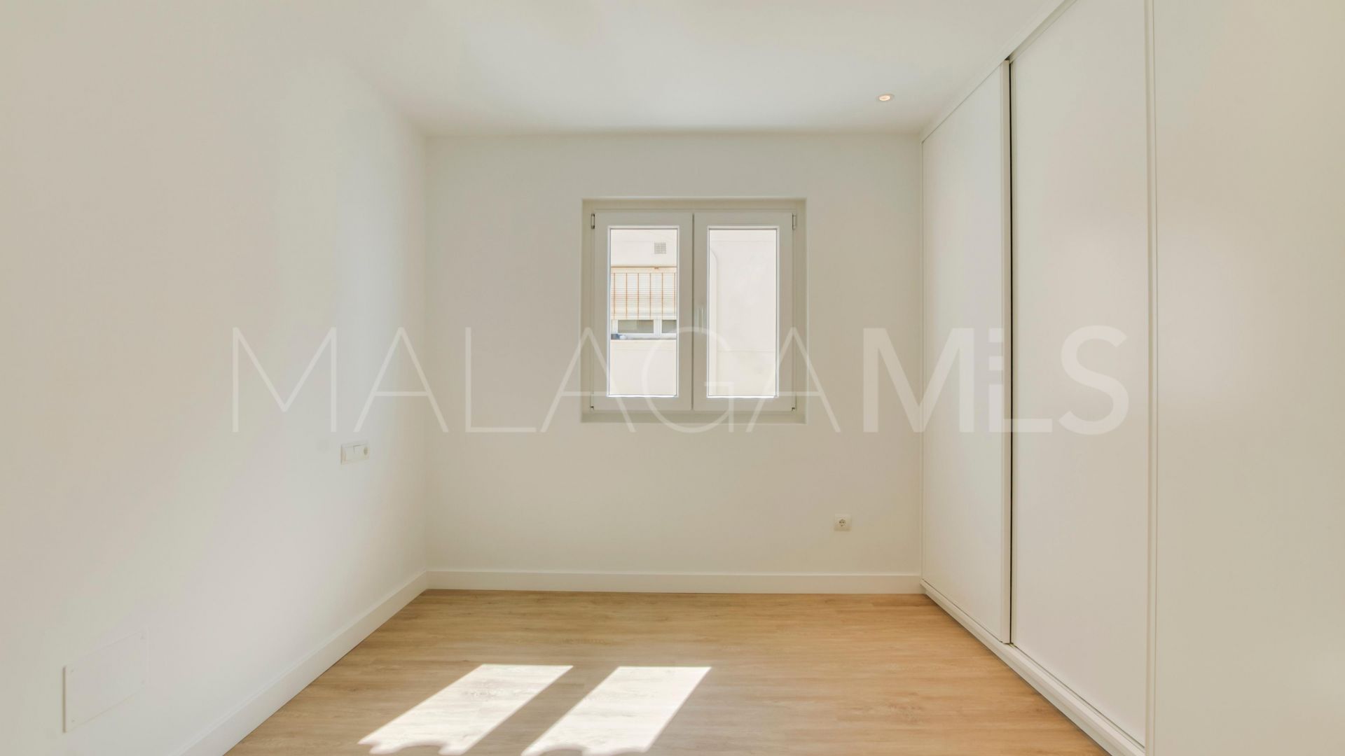 Apartamento for sale in Estepona