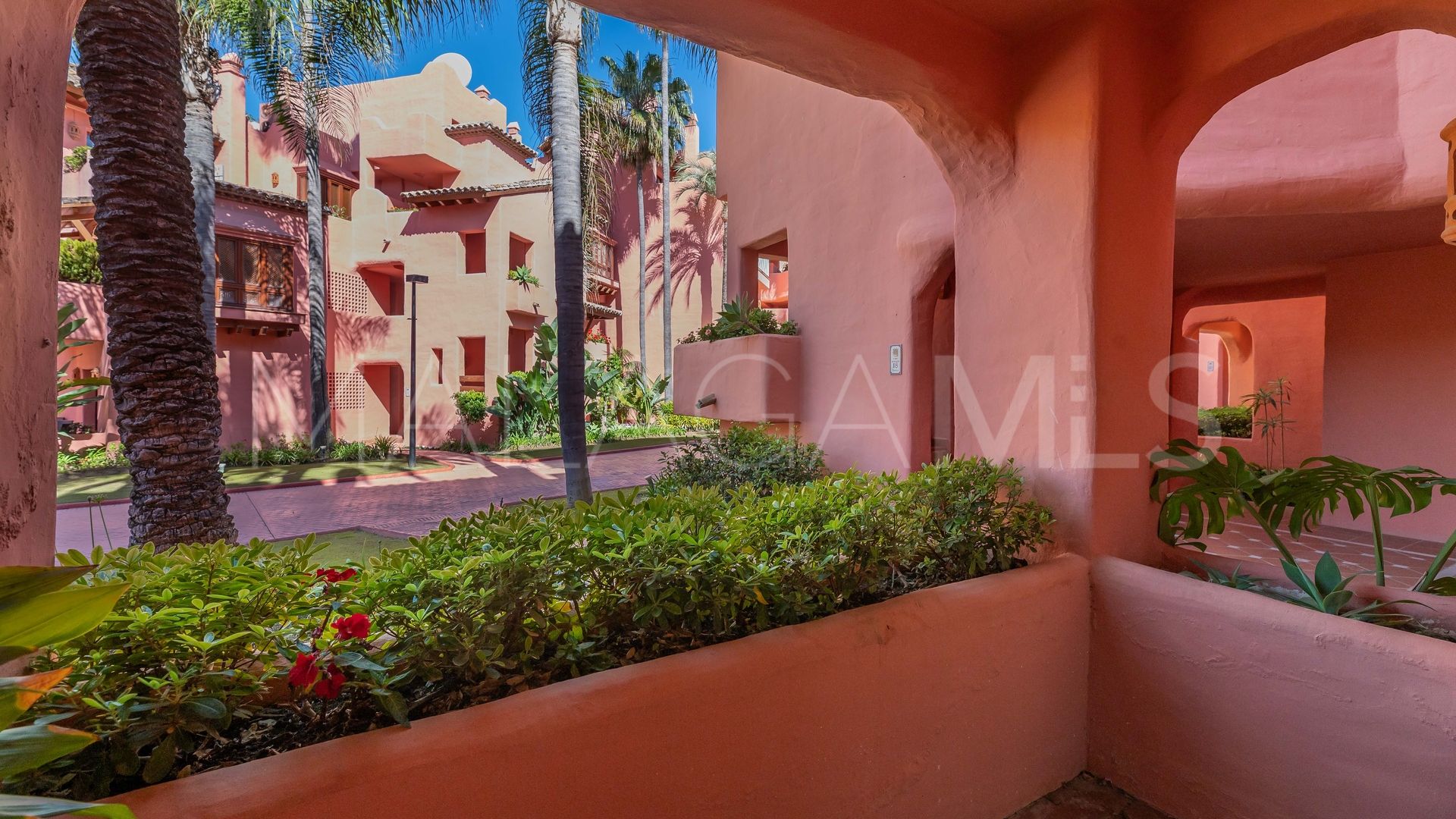 Appartement rez de chaussée for sale in Estepona