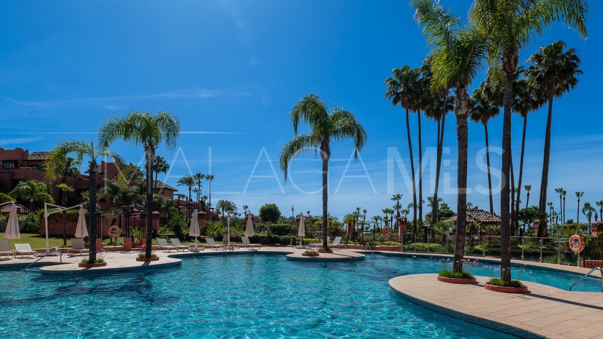 Appartement rez de chaussée for sale in Estepona