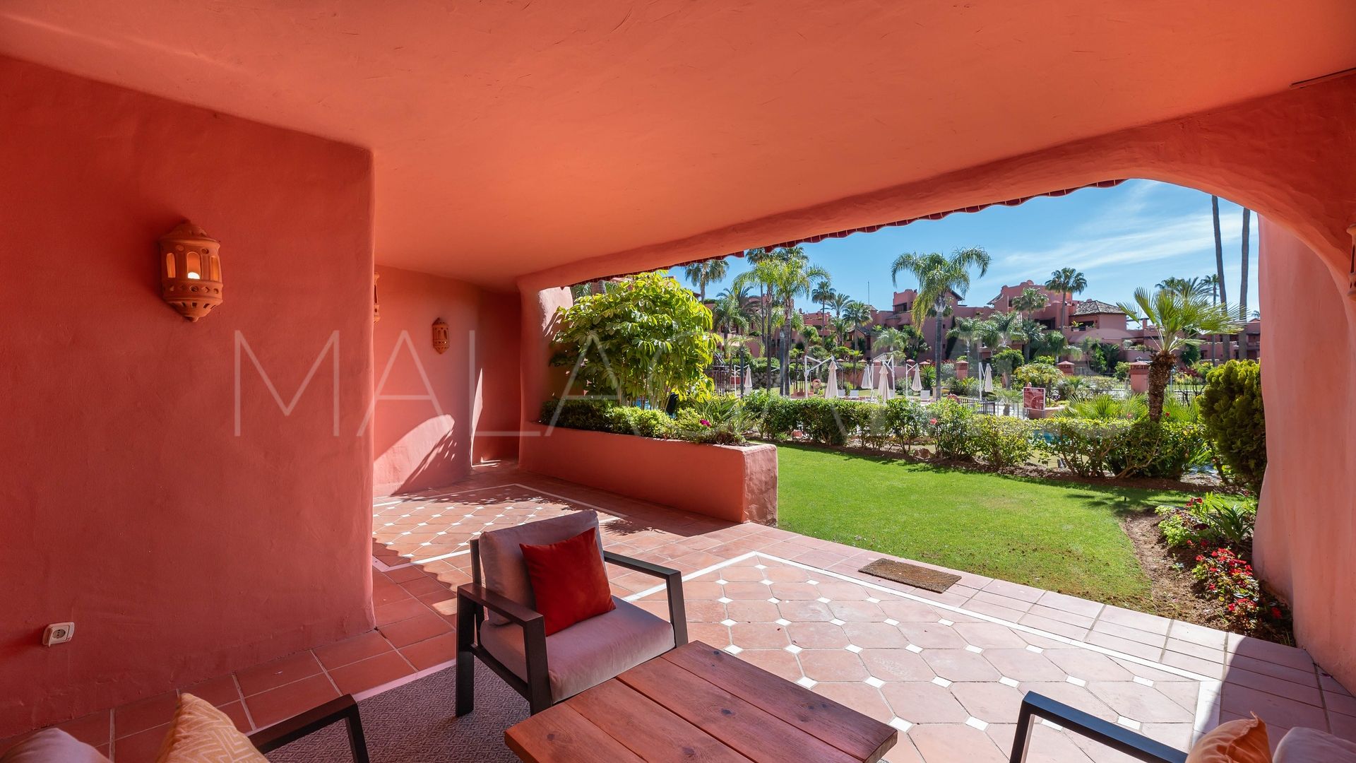 Appartement rez de chaussée for sale in Estepona