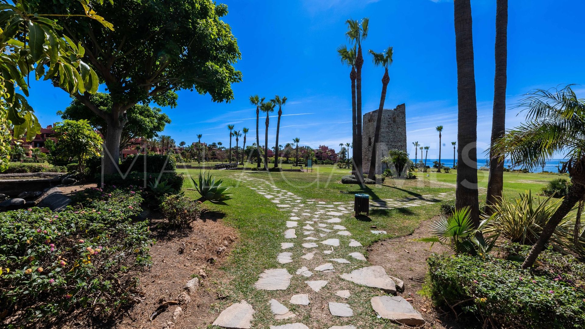 Appartement rez de chaussée for sale in Estepona