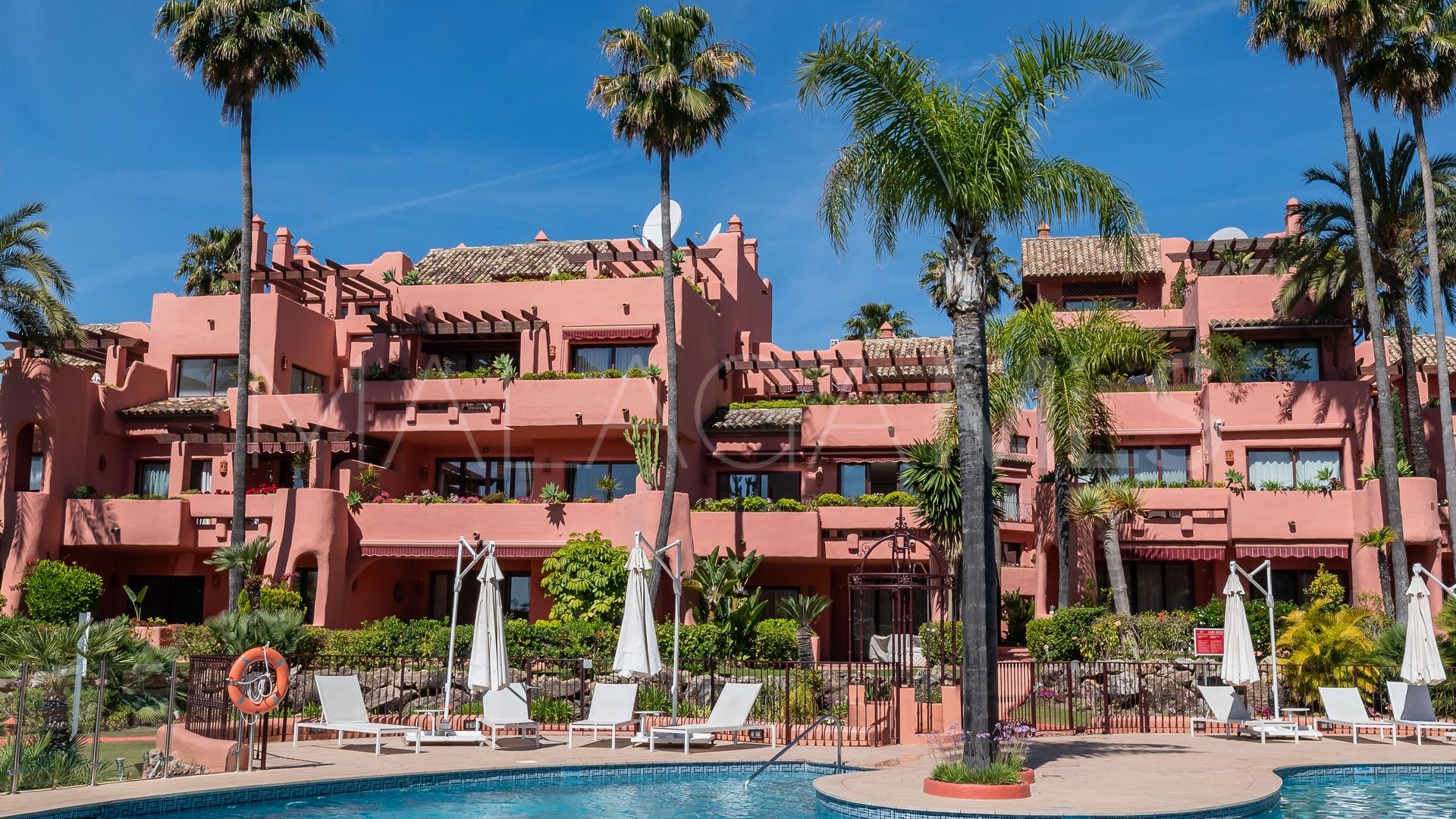 Appartement rez de chaussée for sale in Estepona