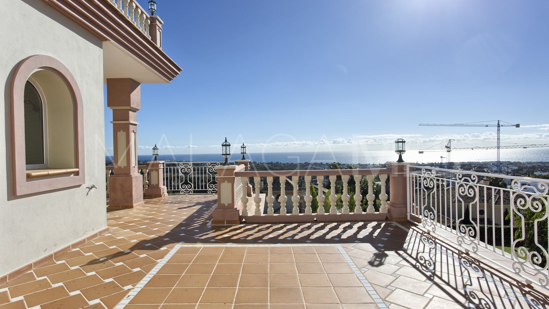 Se vende villa in Benahavis de 8 bedrooms