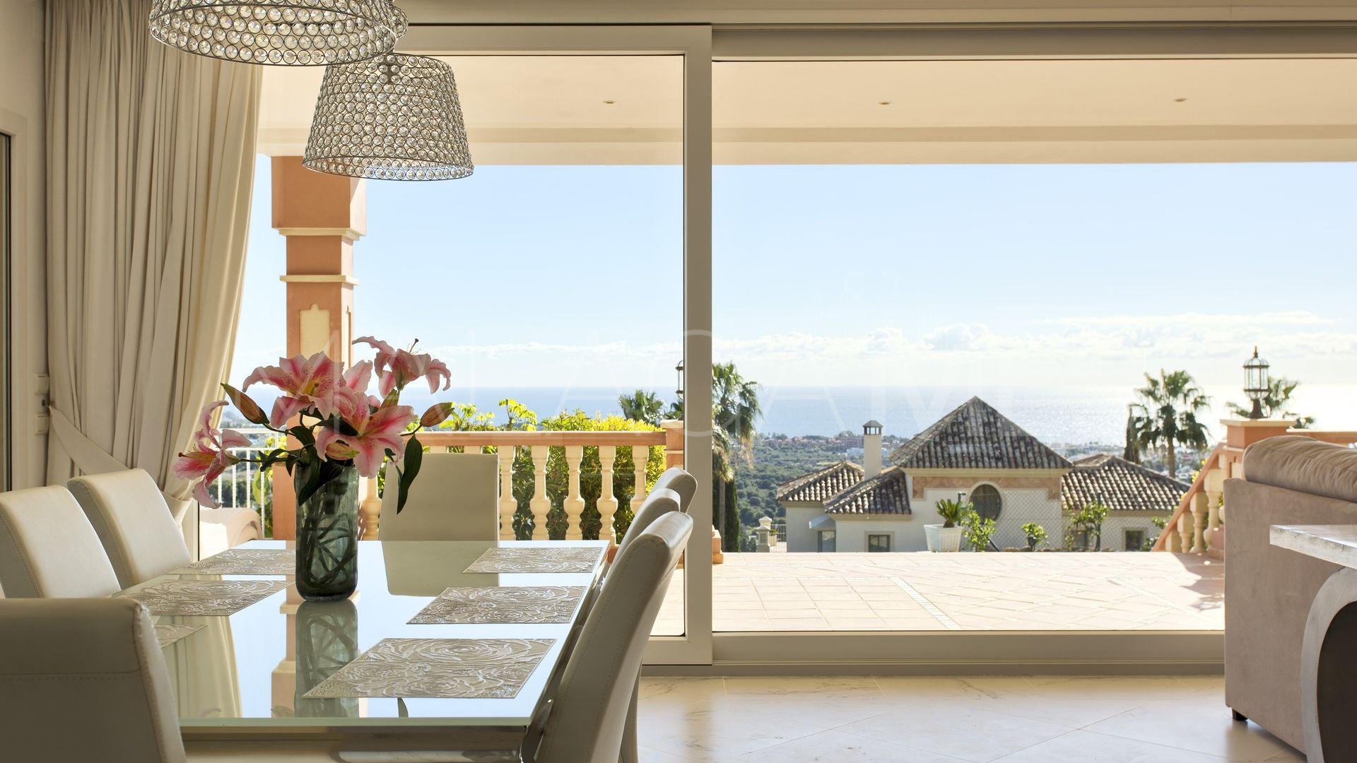 Se vende villa in Benahavis de 8 bedrooms