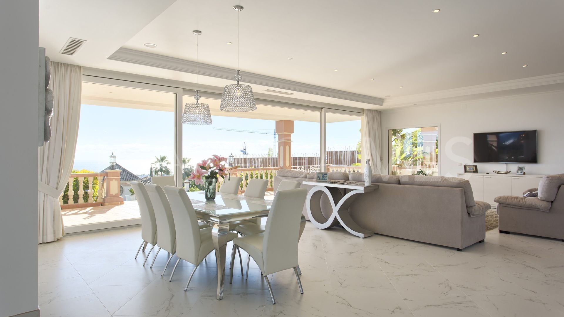 Se vende villa in Benahavis de 8 bedrooms