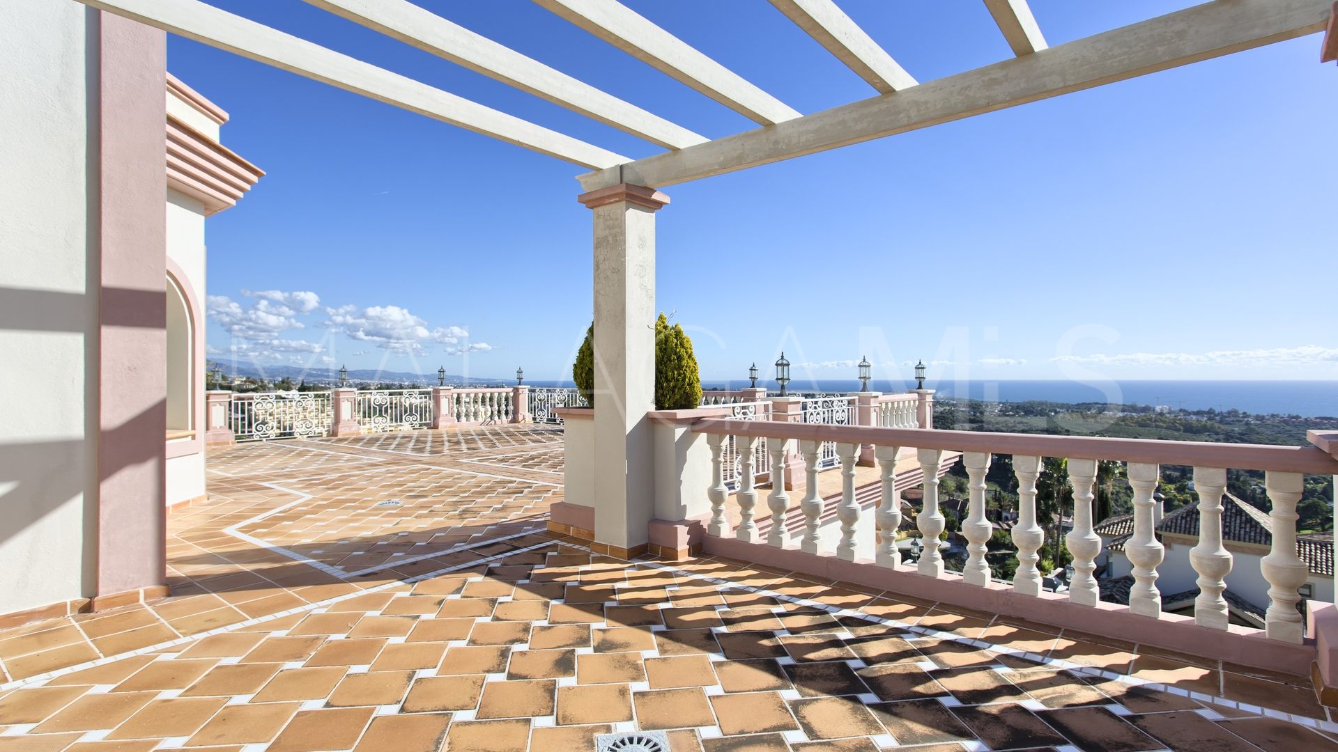 Se vende villa in Benahavis de 8 bedrooms