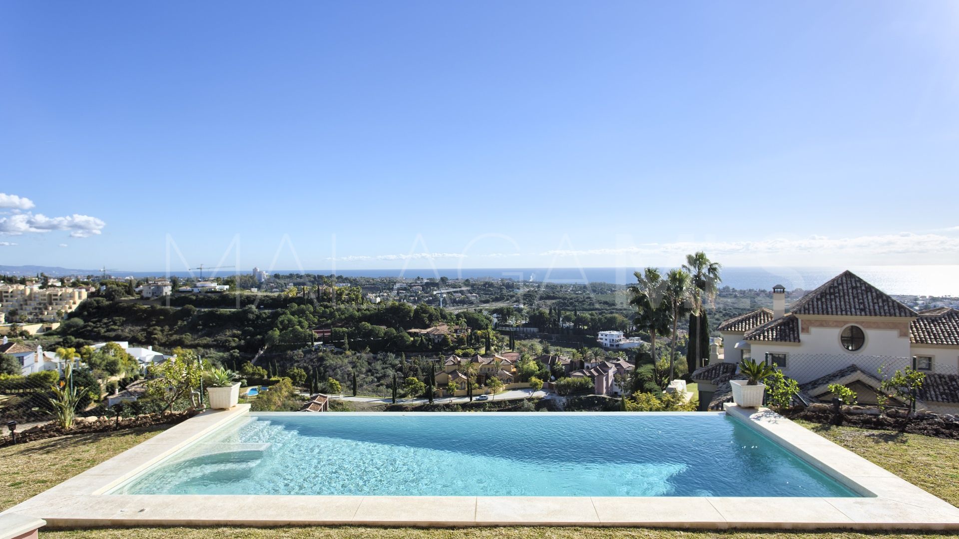 Villa with 8 bedrooms for sale in Benahavis