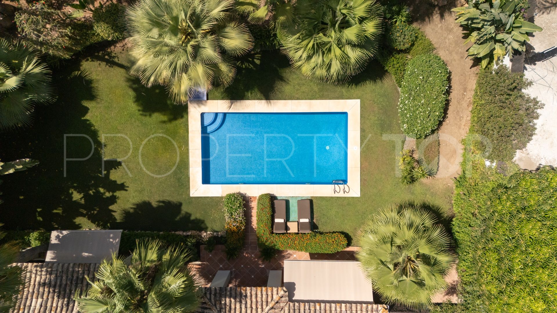 Villa for sale in Las Brisas