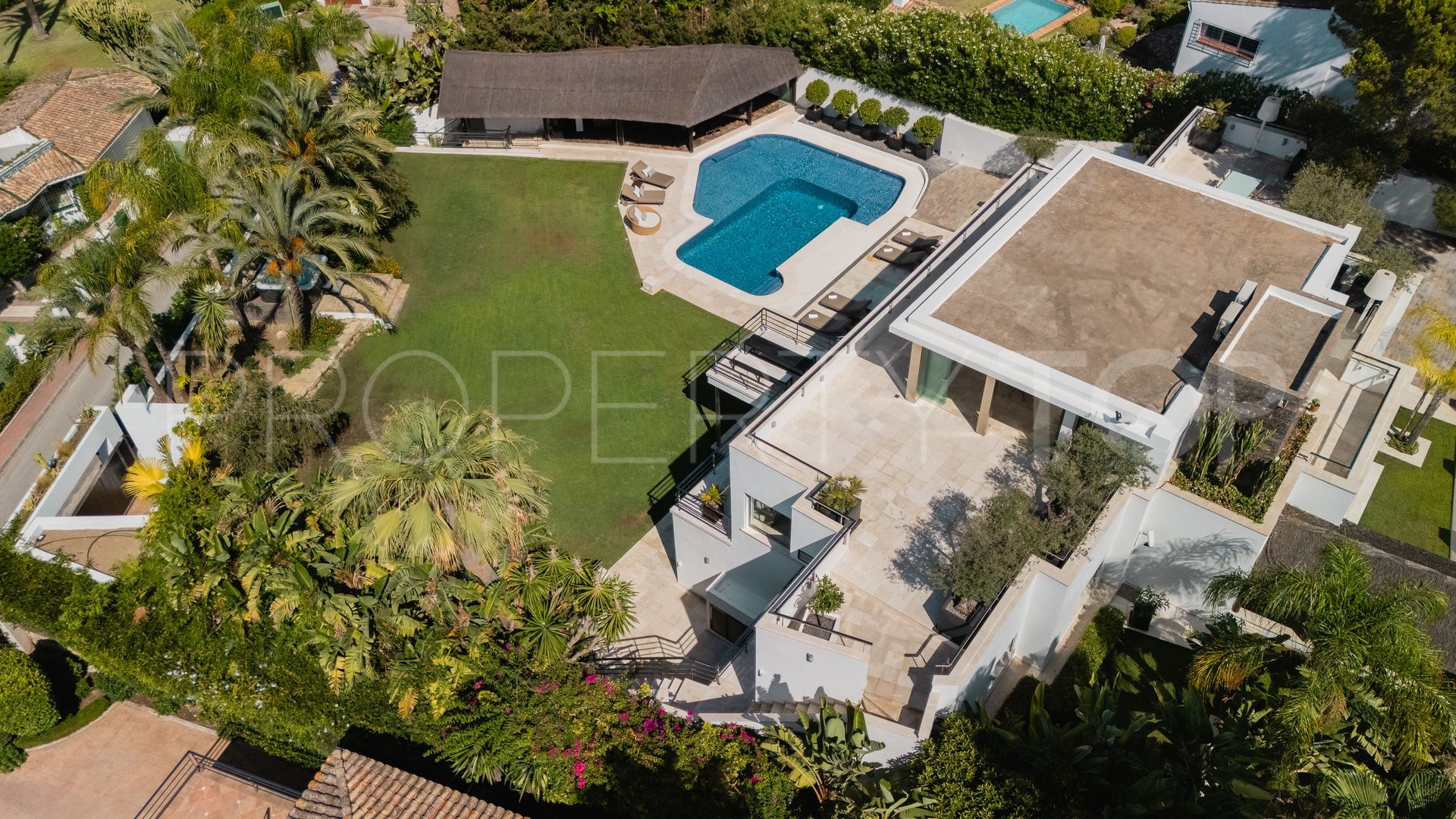 Se vende villa en Las Brisas