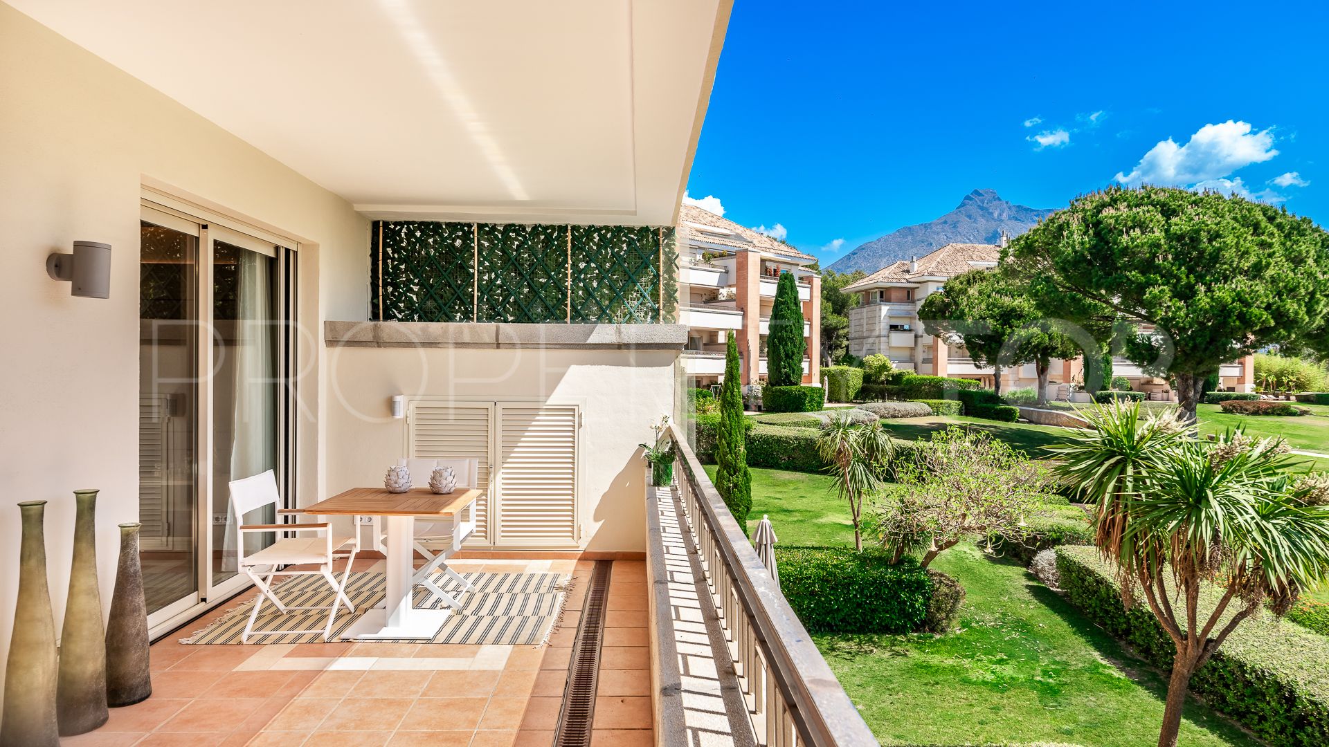 Se vende apartamento de 4 dormitorios en Marbella Golden Mile