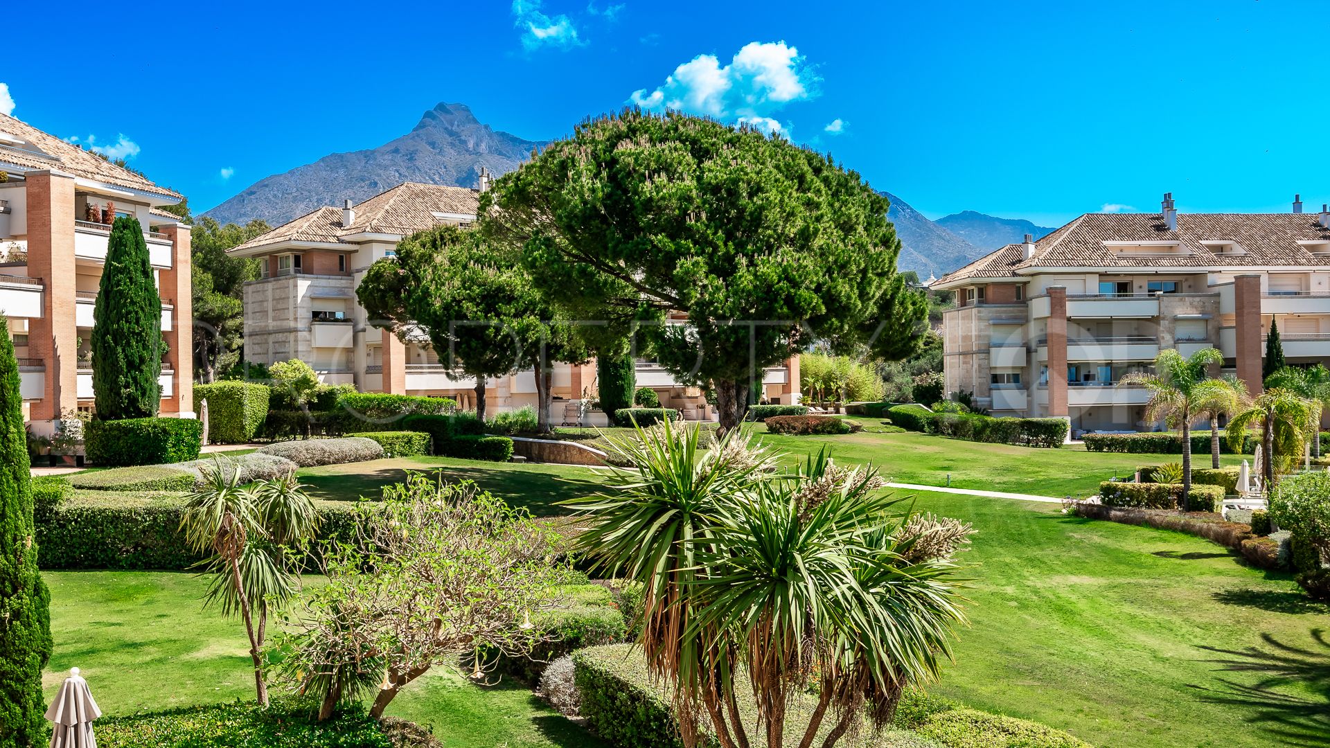 Se vende apartamento de 4 dormitorios en Marbella Golden Mile