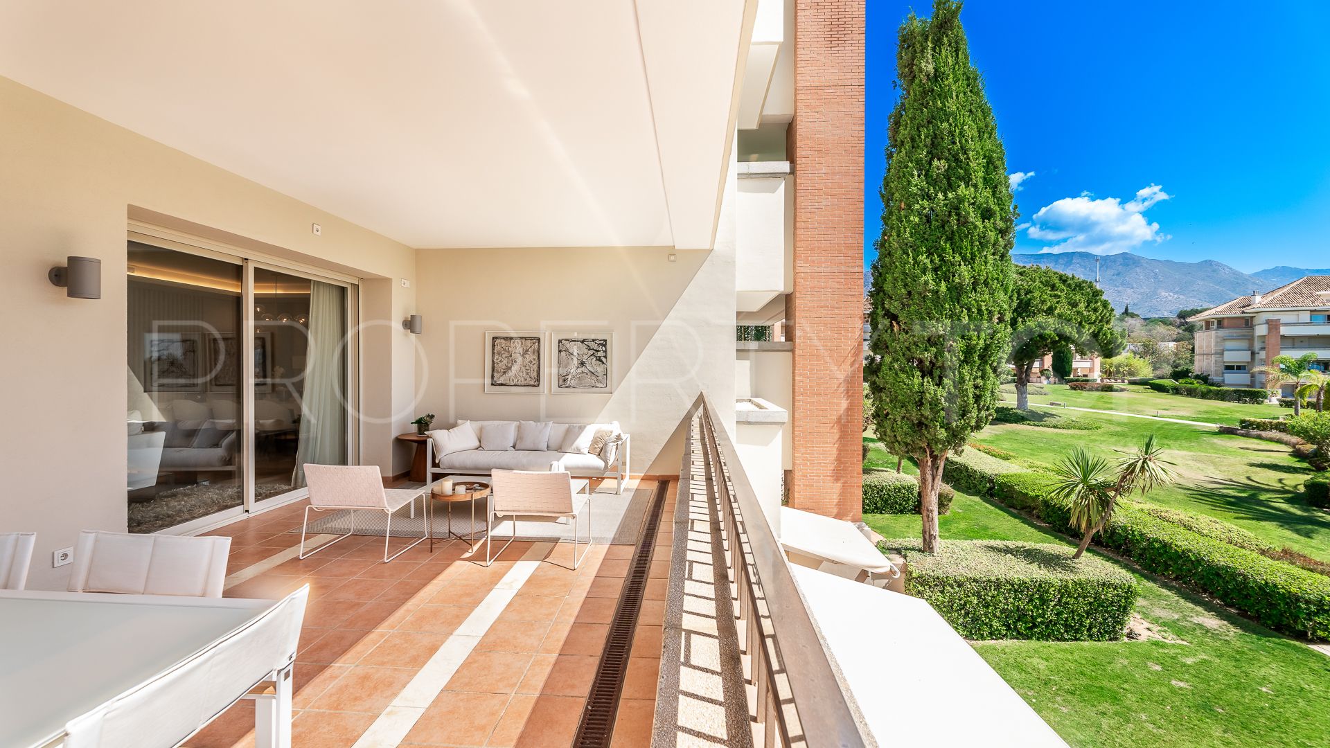 Se vende apartamento de 4 dormitorios en Marbella Golden Mile