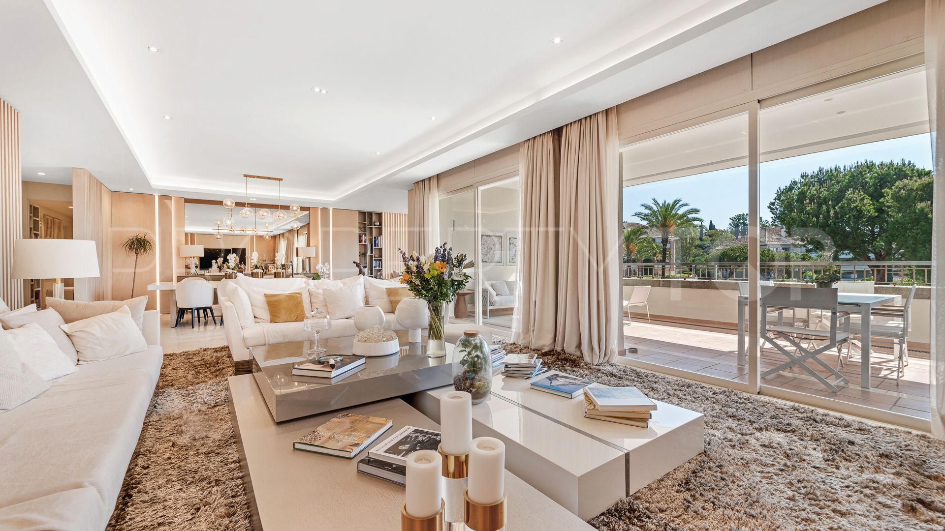 Se vende apartamento de 4 dormitorios en Marbella Golden Mile