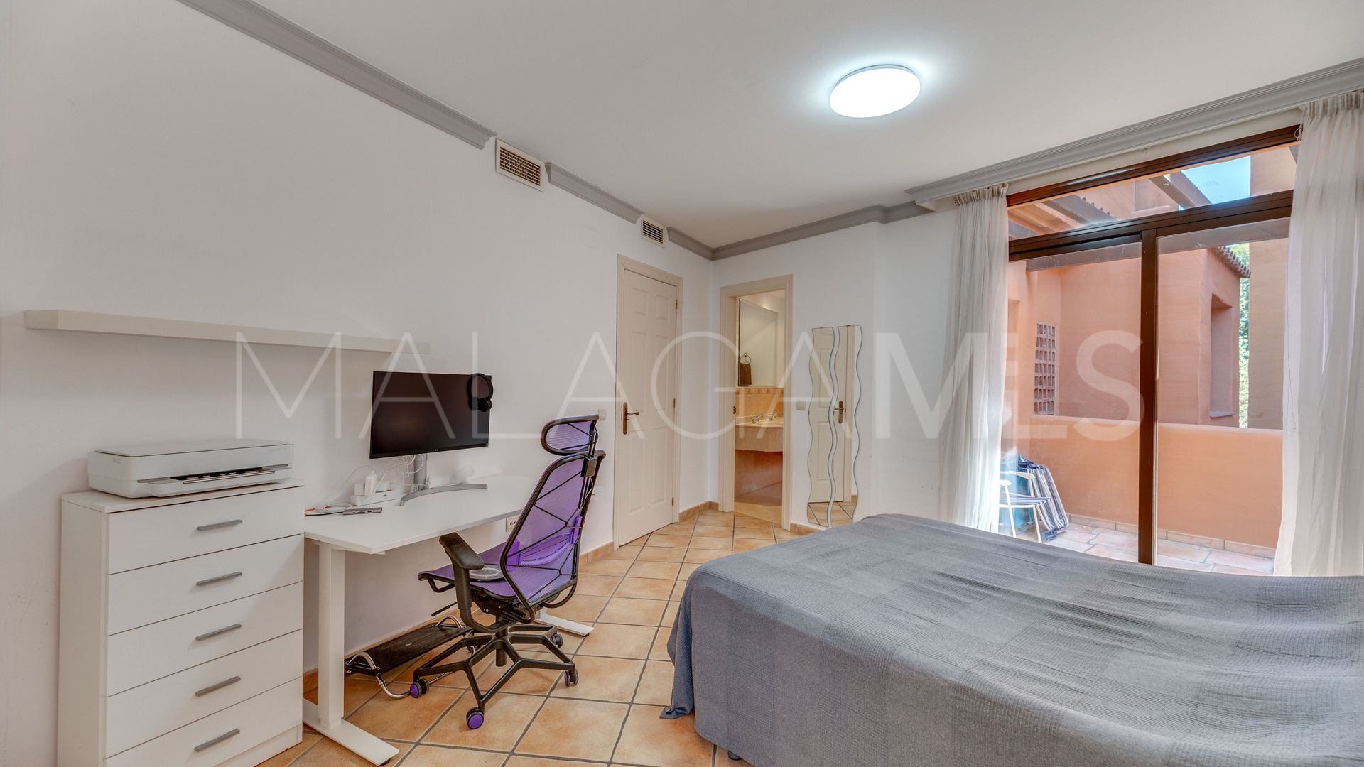 Wohnung for sale in Estepona