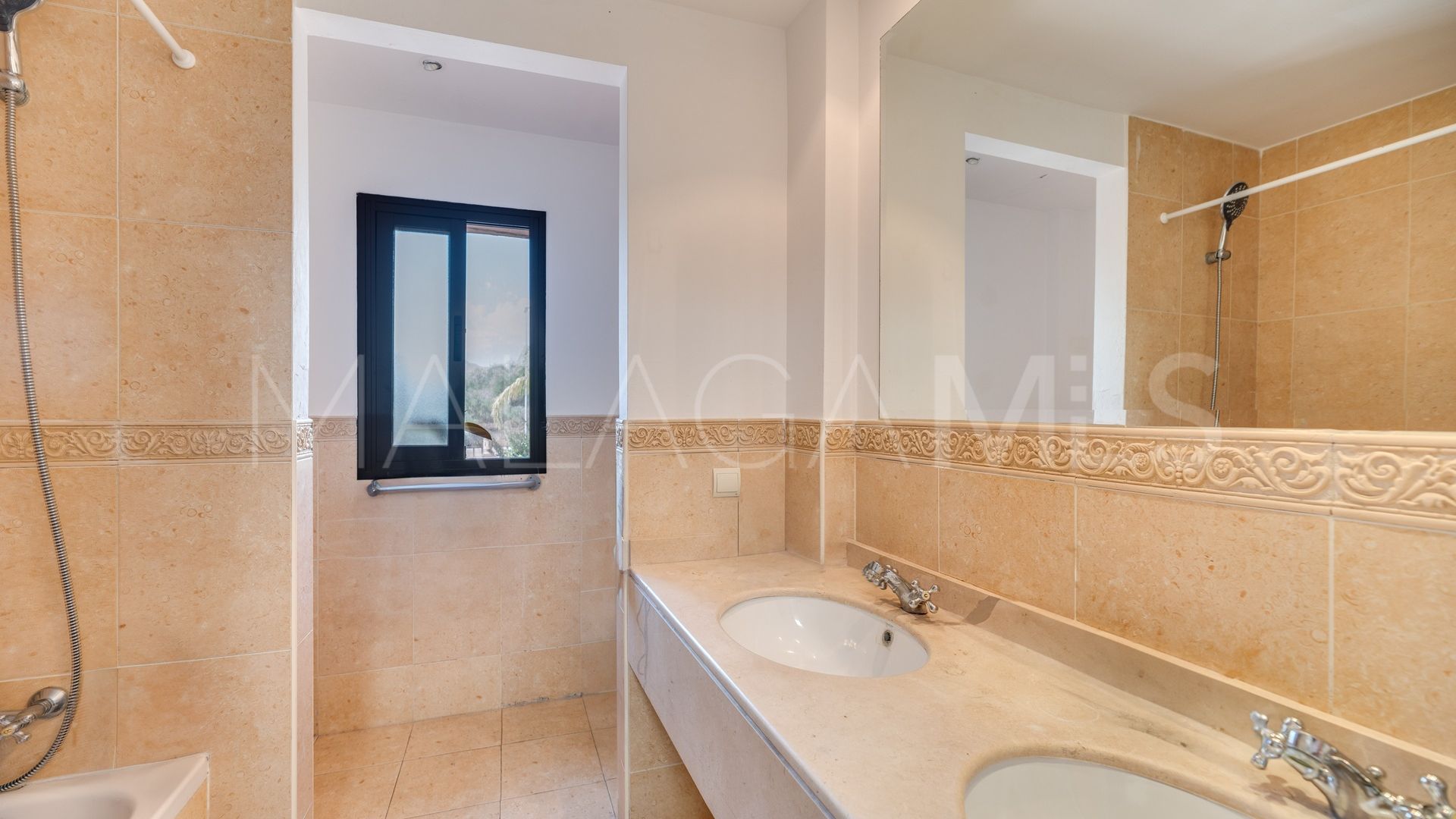 Wohnung for sale in Estepona