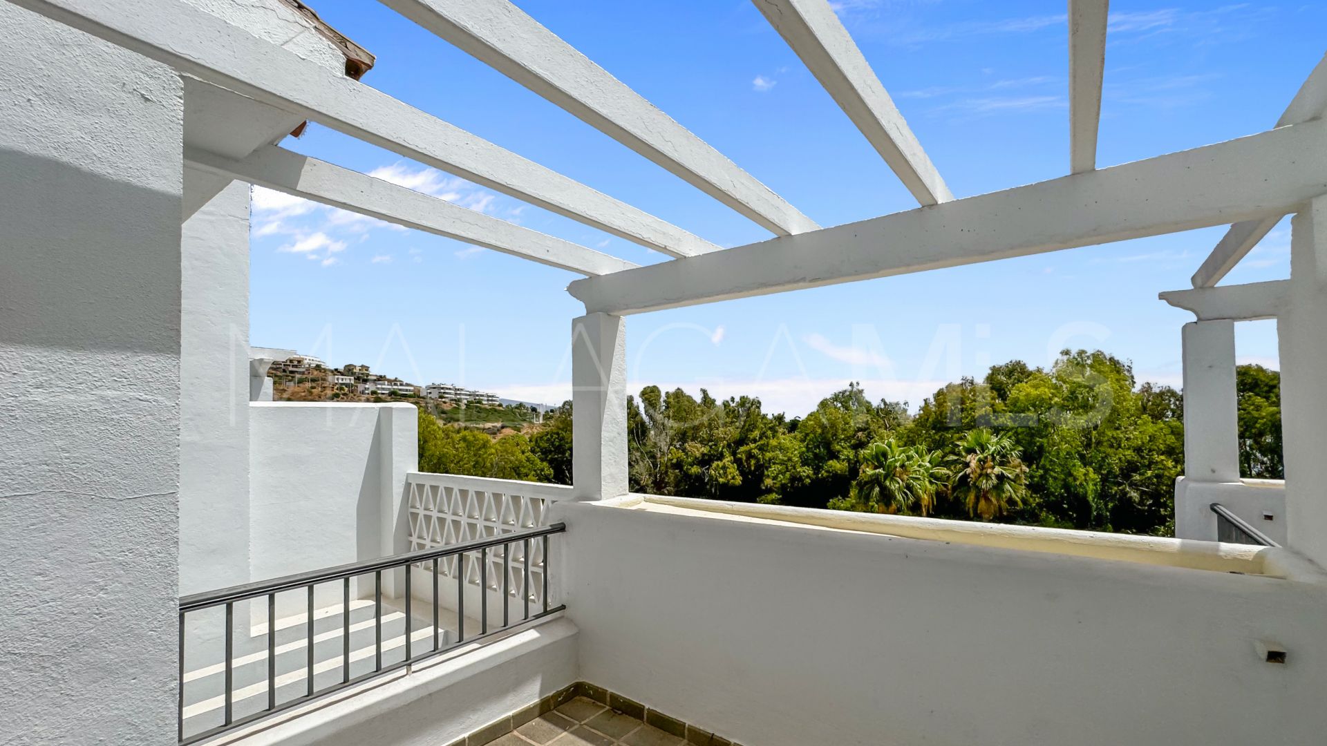 For sale ground floor duplex in Bahia de Casares