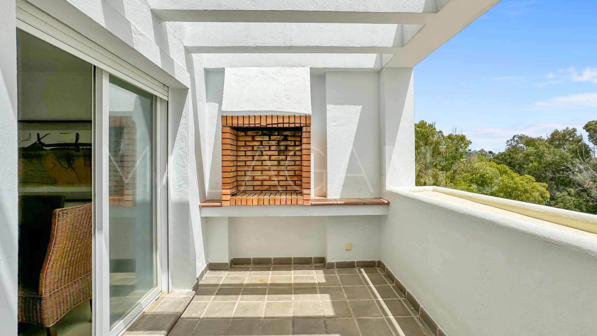 Ground floor duplex for sale in Bahia de Casares