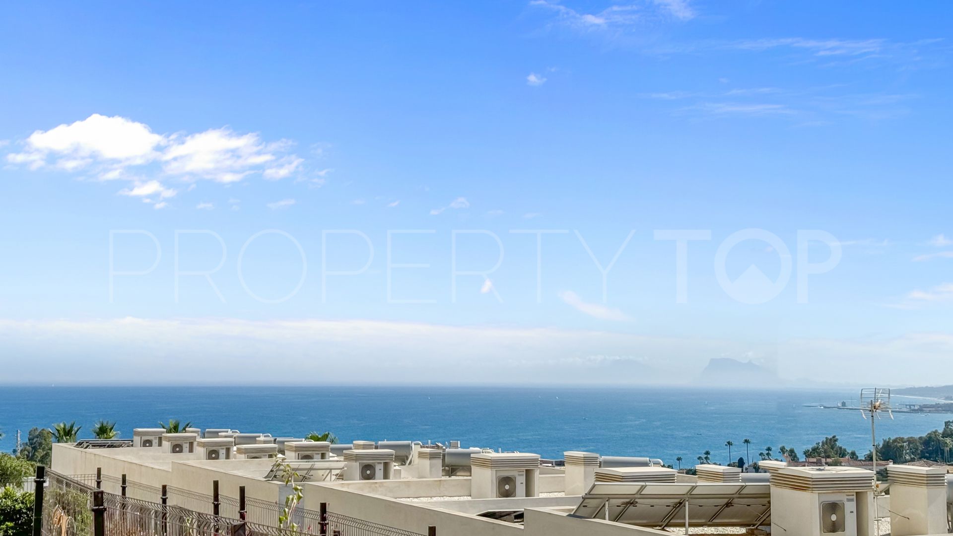 4 bedrooms town house for sale in Bahia de las Rocas