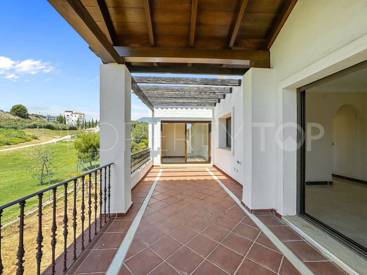 Comprar villa en Estepona con 3 dormitorios