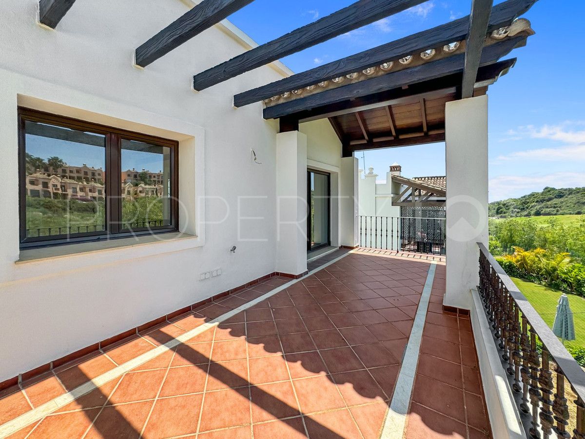 Comprar villa en Estepona con 3 dormitorios