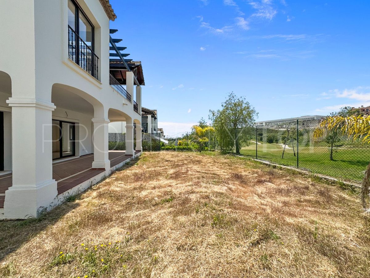 Comprar villa en Estepona con 3 dormitorios