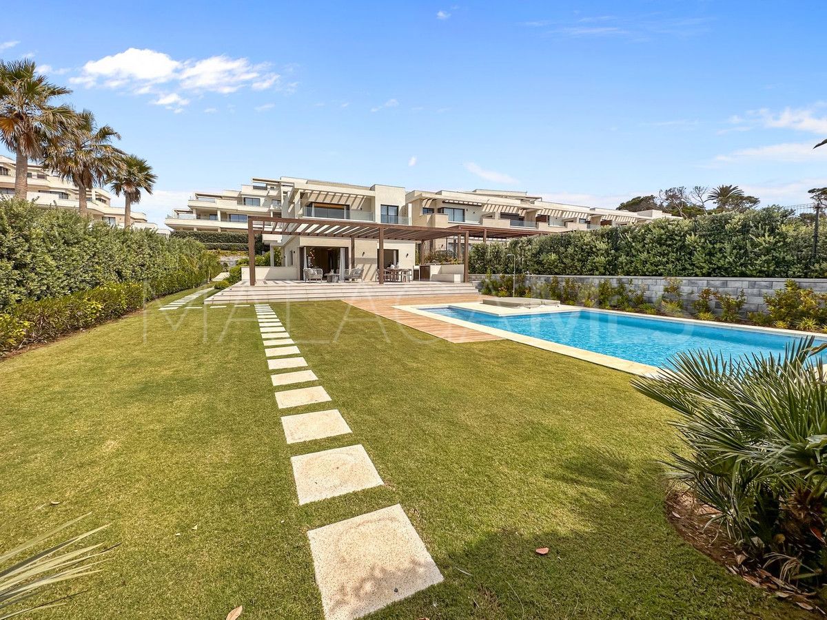 Se vende villa in New Golden Mile with 5 bedrooms