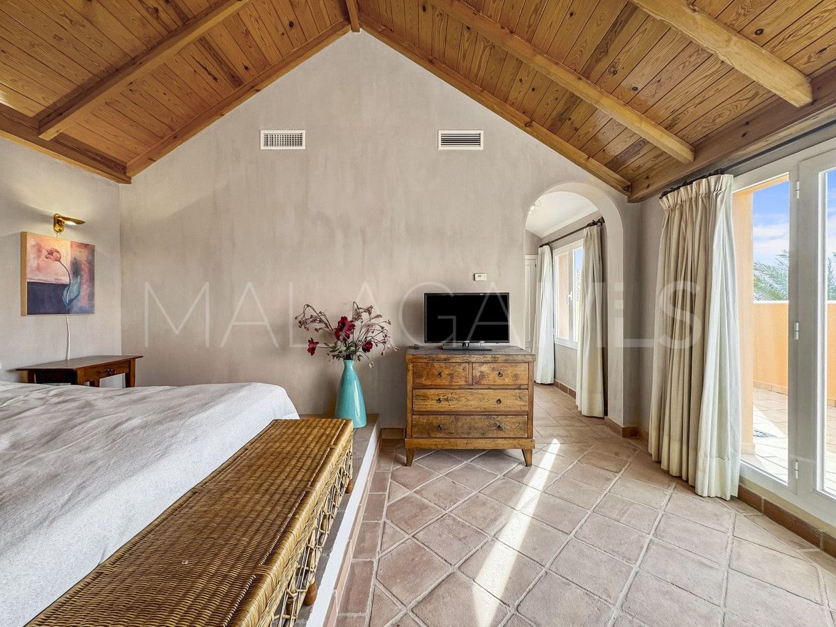 Duplex penthouse for sale in Casares Playa