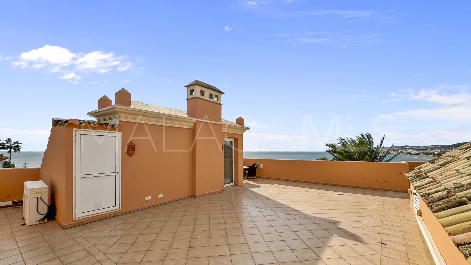 Duplex penthouse for sale in Casares Playa