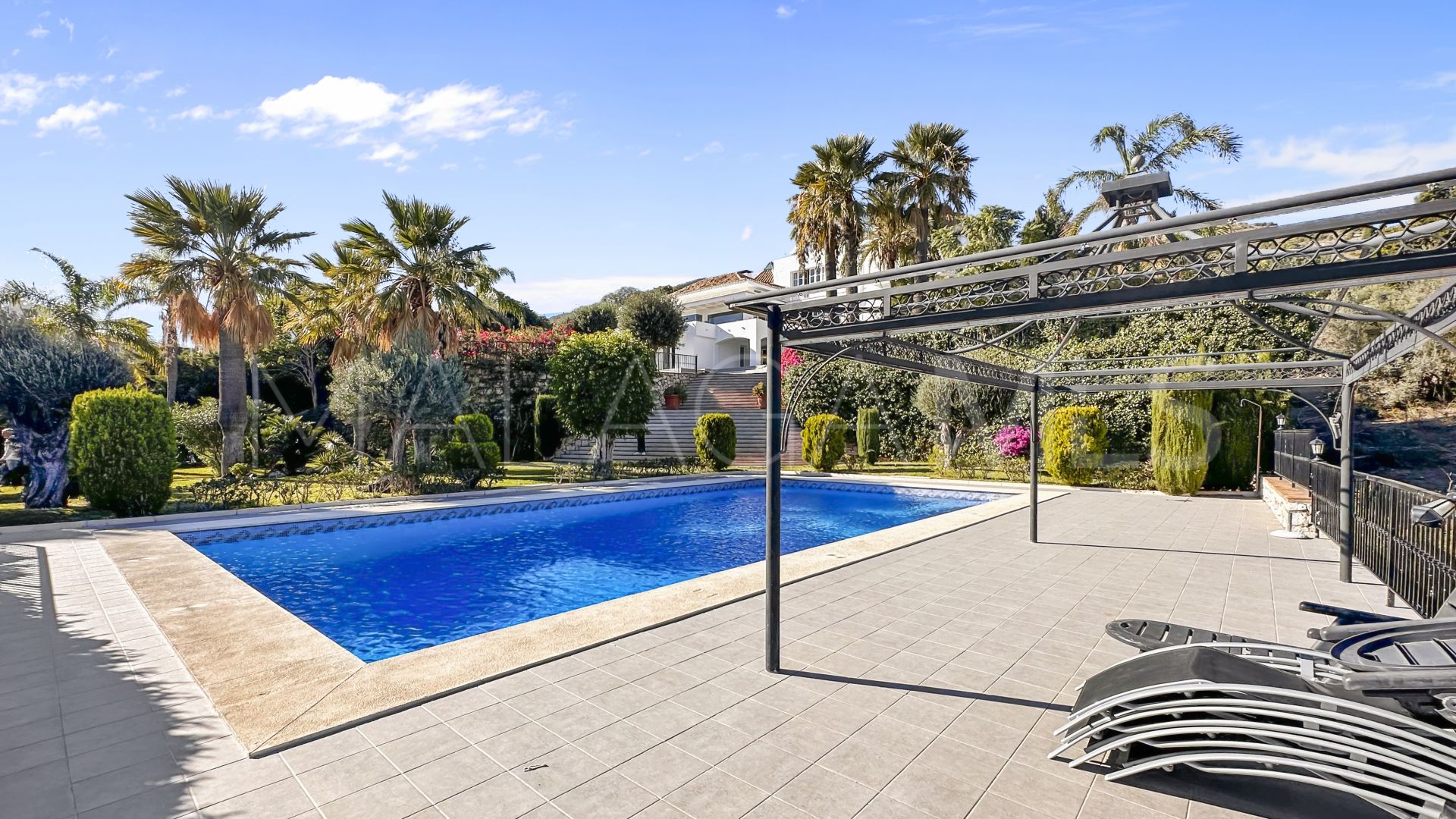 Villa for sale in Benalmadena Pueblo