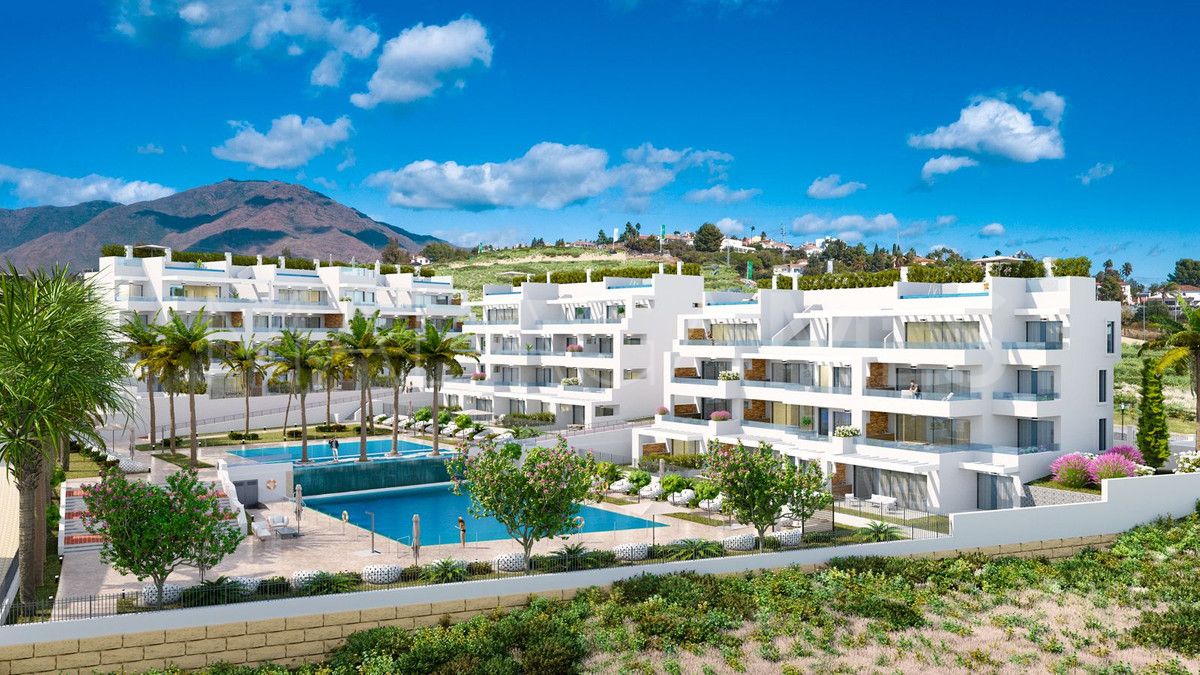 For sale Estepona 2 bedrooms ground floor apartment