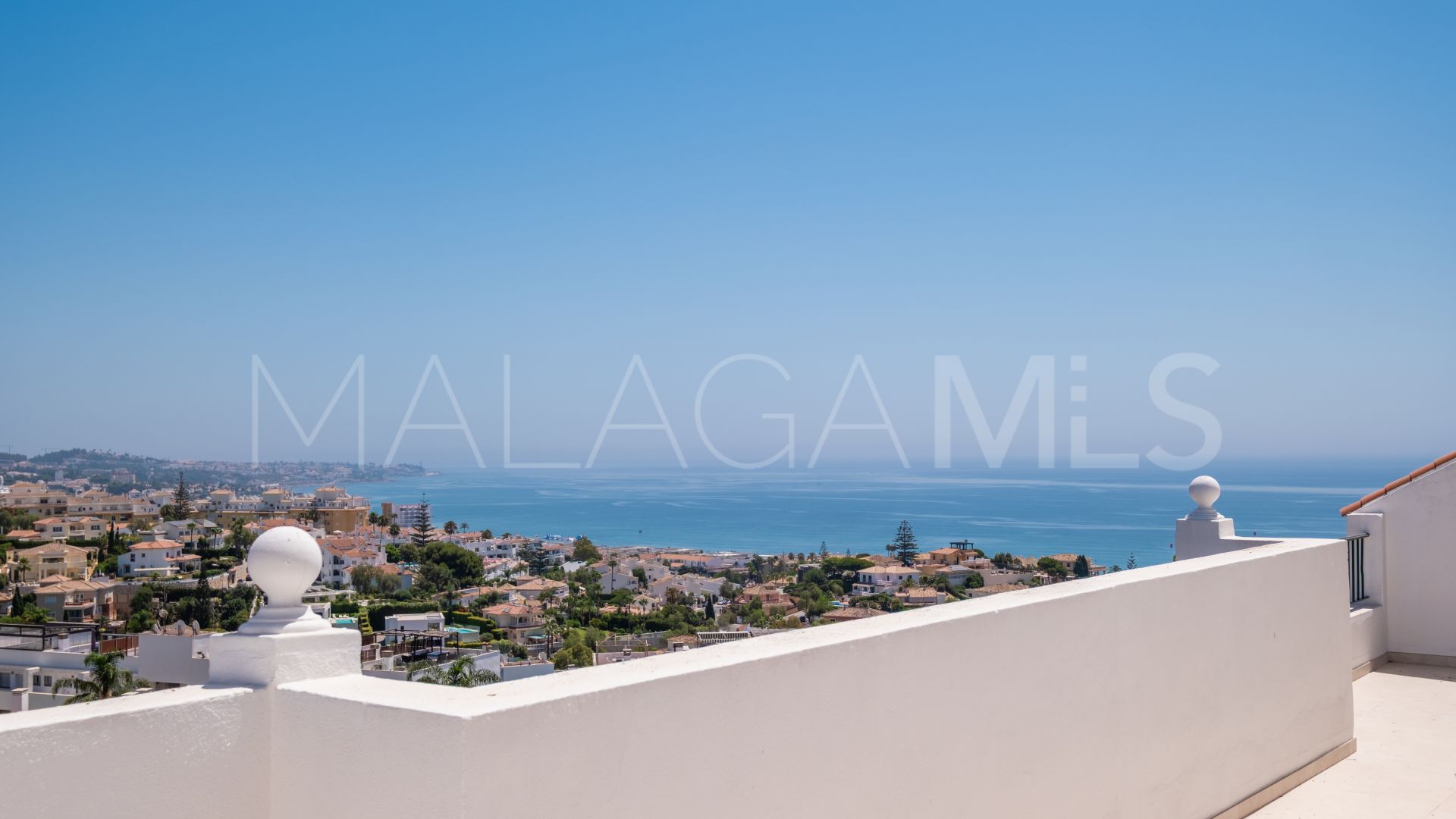Penthouse for sale in Miraflores with 3 bedrooms