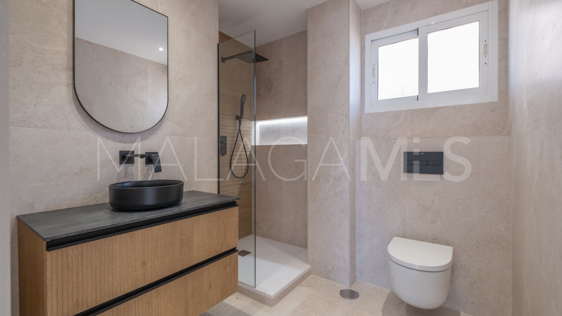 Penthouse for sale in Miraflores with 3 bedrooms