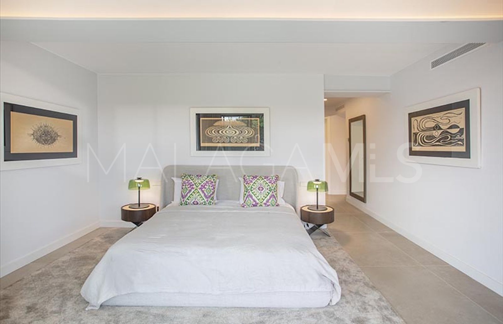 For sale 5 bedrooms villa in Golden Mile