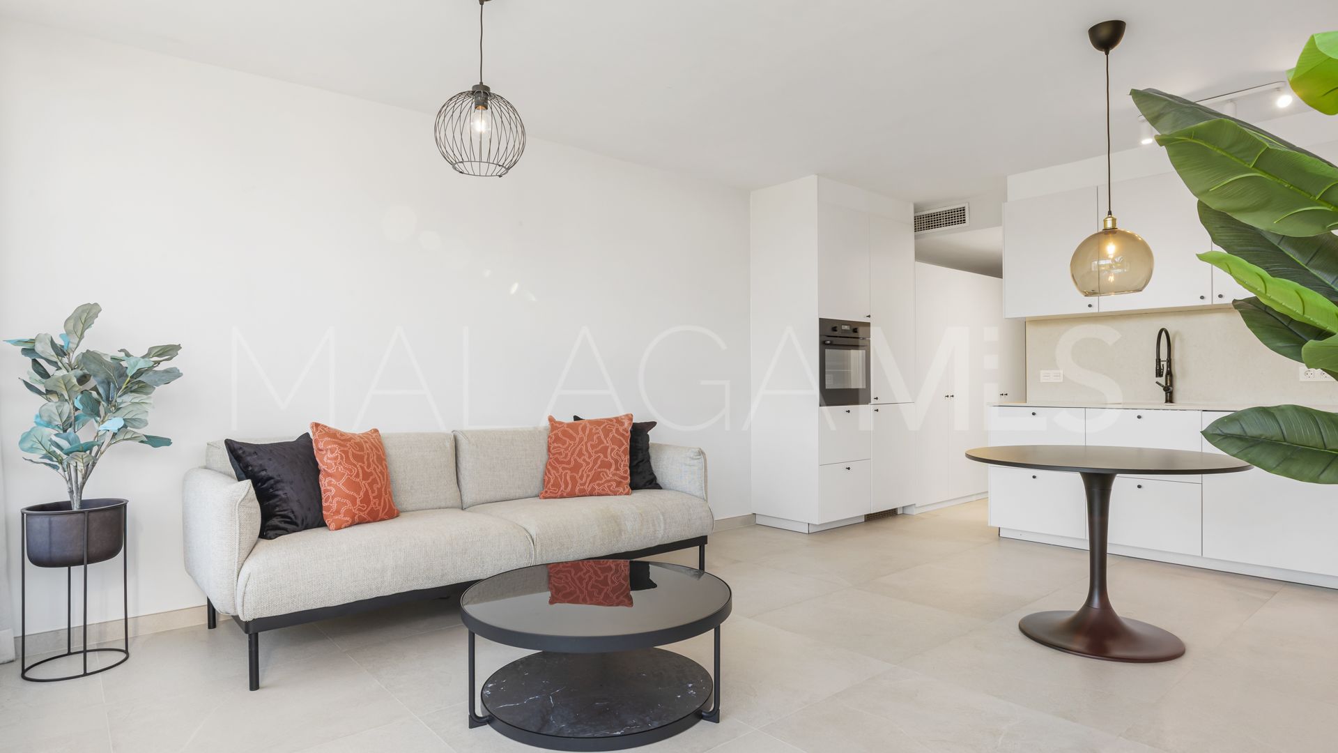 Apartment for sale in Nueva Andalucia