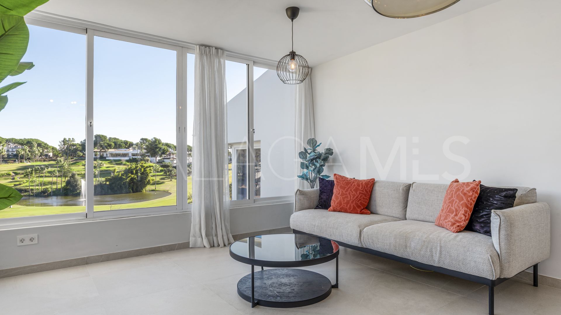 Apartment for sale in Nueva Andalucia