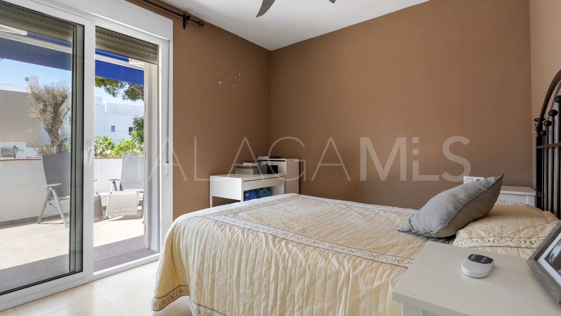 Apartamento planta baja a la venta in Nueva Andalucia