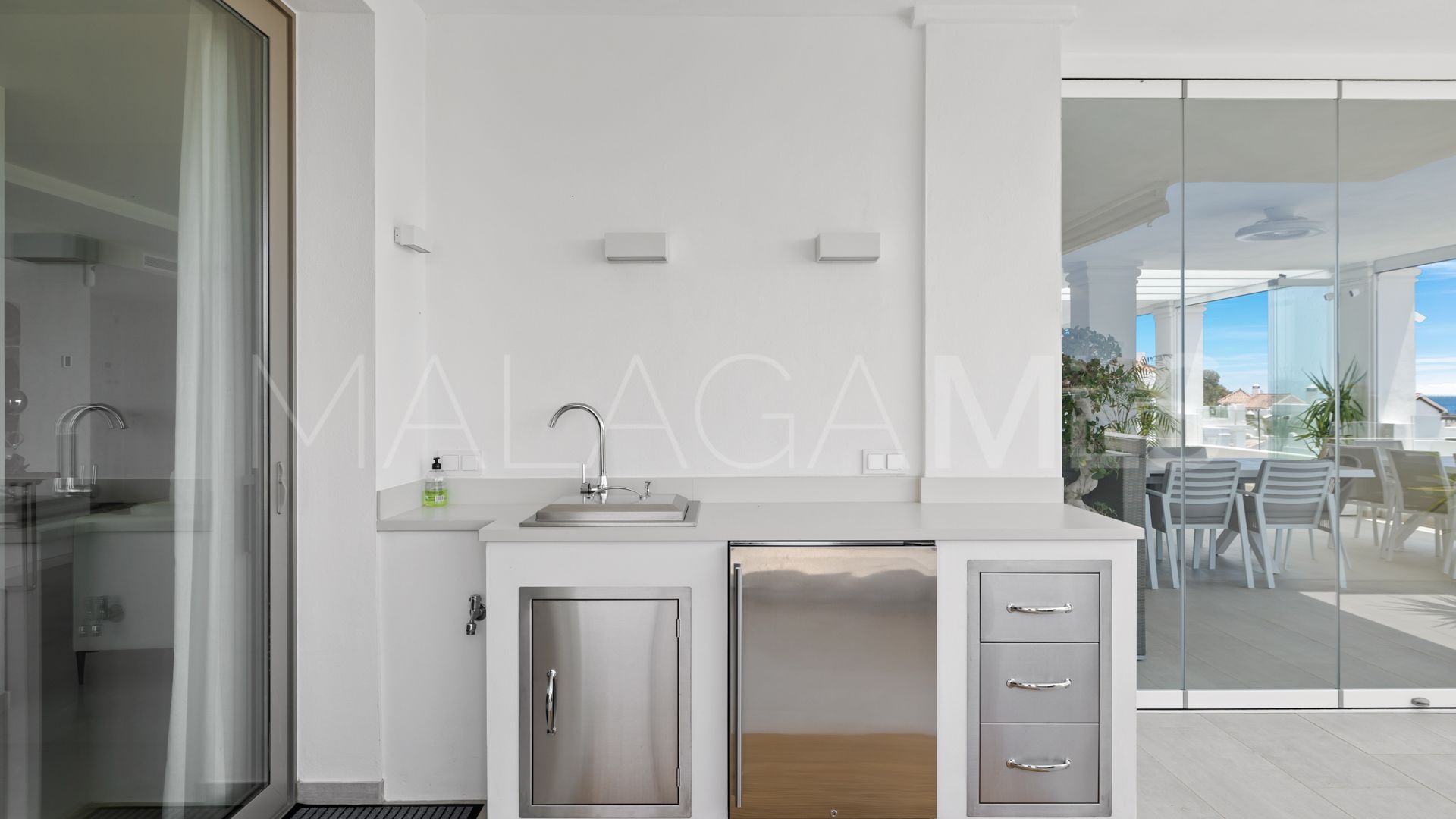 7 bedrooms apartment in Nueva Andalucia for sale